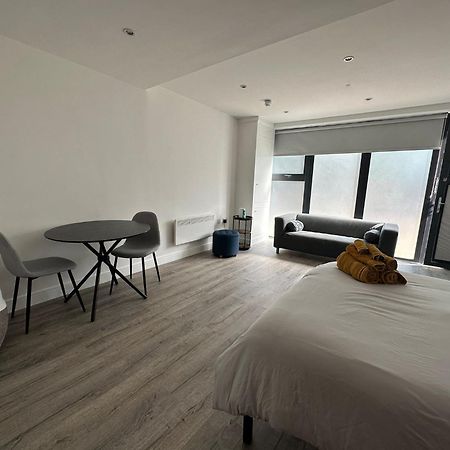 Modern Studio Flat Near Highbury & Islington Station London Exterior photo